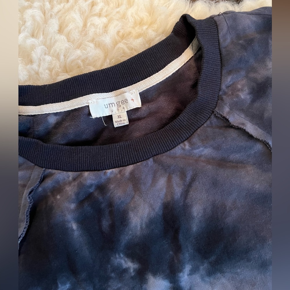 Sweatshirt - Picture 3 of 5